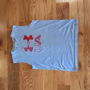 Under Armour sleeveless top in Like New condition. Youth XL (fits up to Adult M)